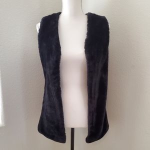 Me Jane Faux Fur Vest